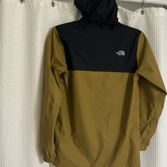 Boys Northface Shell Jacket size (Med) 10/12 - Picture 5 of 5